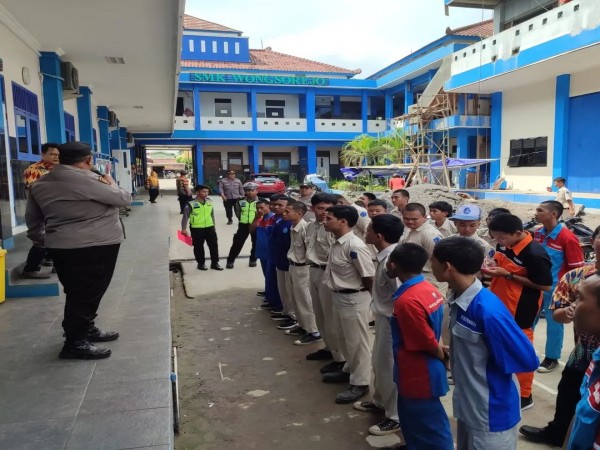 Kerjasama Polisi Sektor Gombong dan Pihak Sekolah dalam Kebumen Menuju Zero Knalpot Brong
